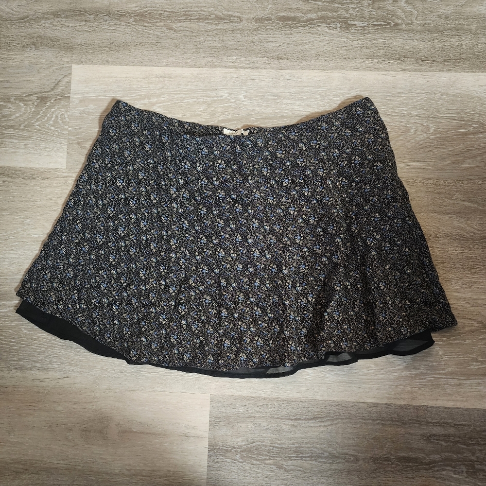American Eagle Outfitters Black Floral Skater Skirt Size XXL